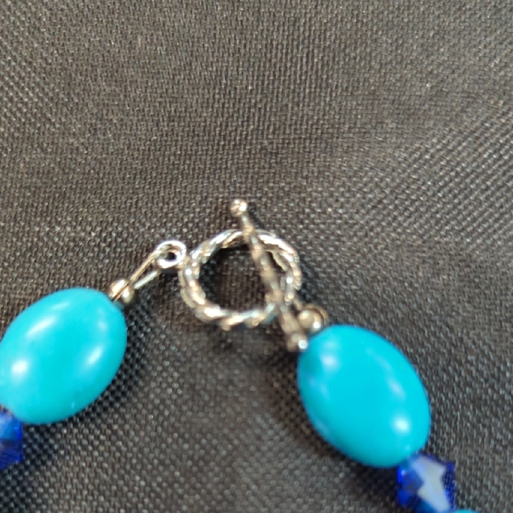 Blue Beaded Bracelet - Picture 2 of 3